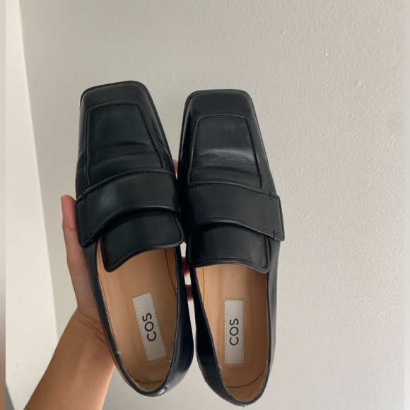 COS soft Leather black Slip on Loafers US 6 EURO 37 - Picture 1 of 8
